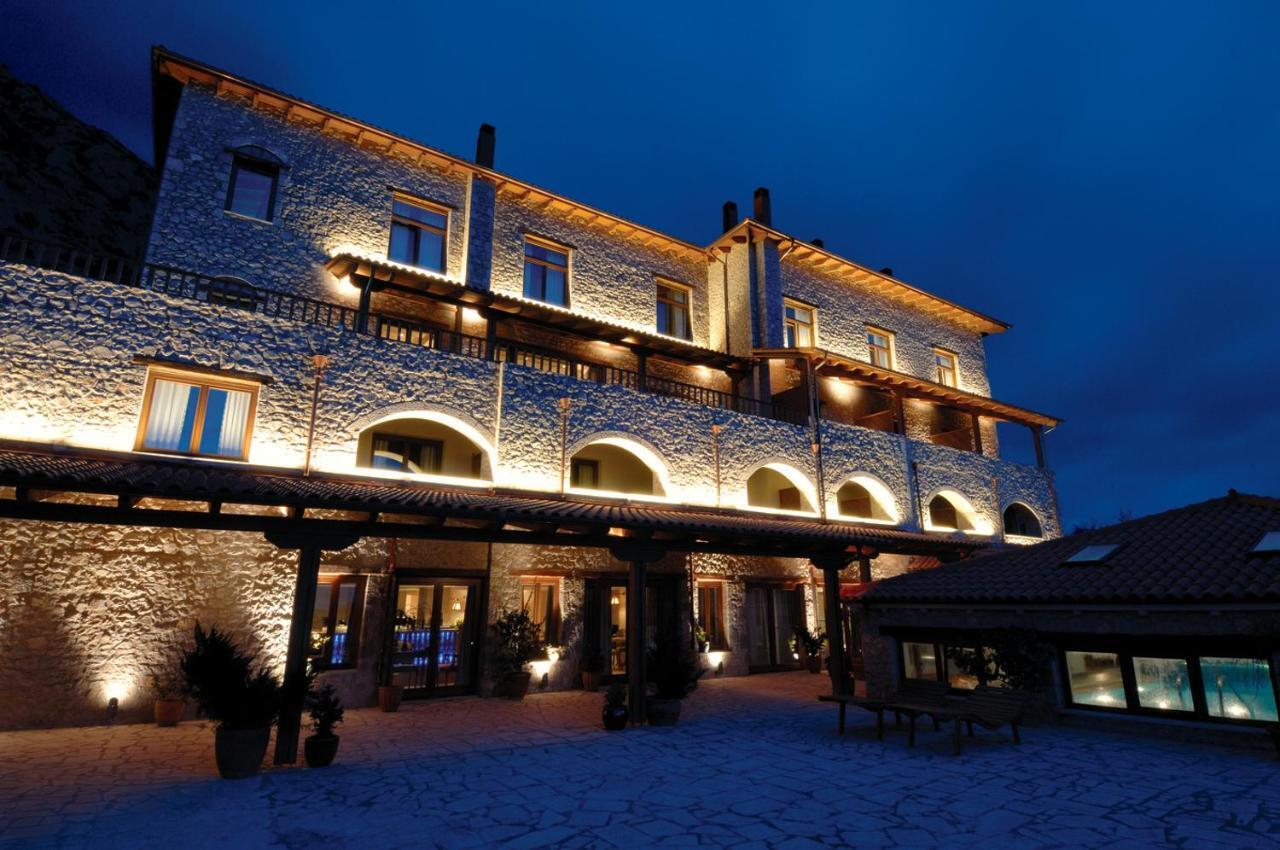 Santa Marina Arachova Hotel エクステリア 写真